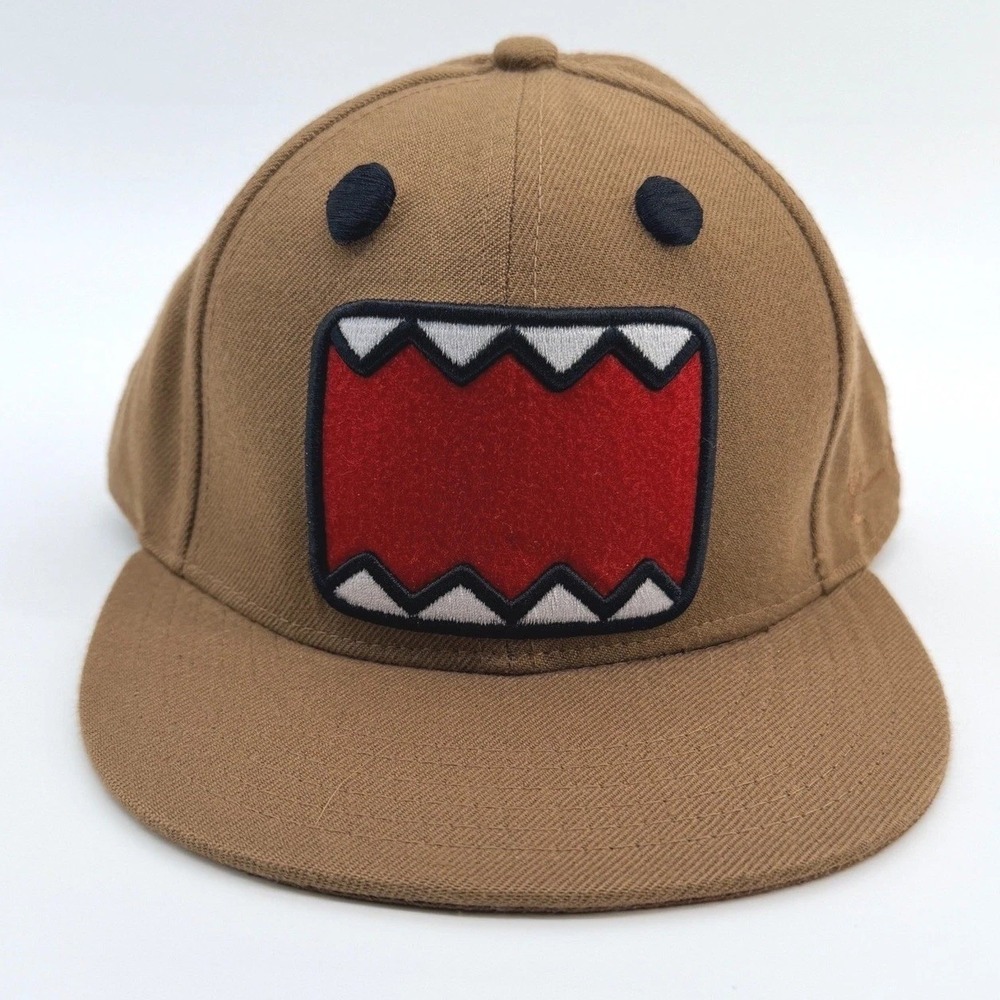 Domo Kun Hat Mens L XL Brown Embroidered Face Flat Brim Fitted Cap NHK-TYO NEW